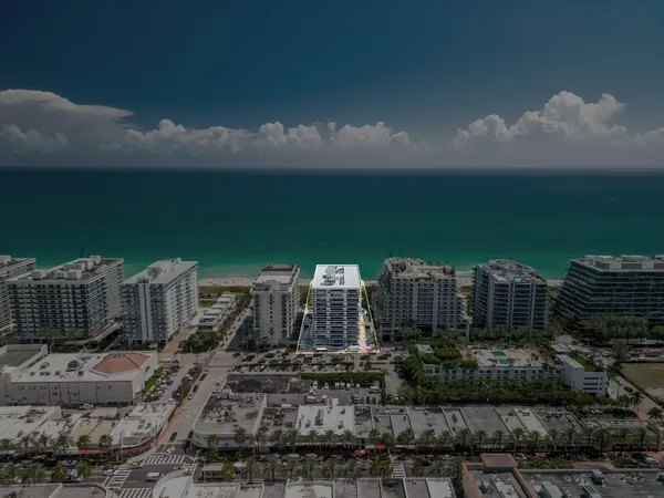 $825,000 | 9455 Collins Avenue, Unit 305, Surfside, FL 33154