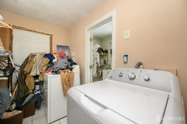 $165,000 | 131 Stokes Avenue, Ewing, NJ 08638