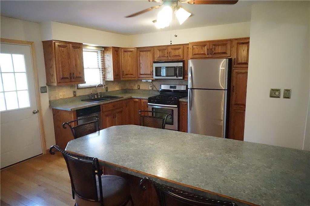 492 Whitestown Road Butler, PA 16001 - Photo 4 of 24