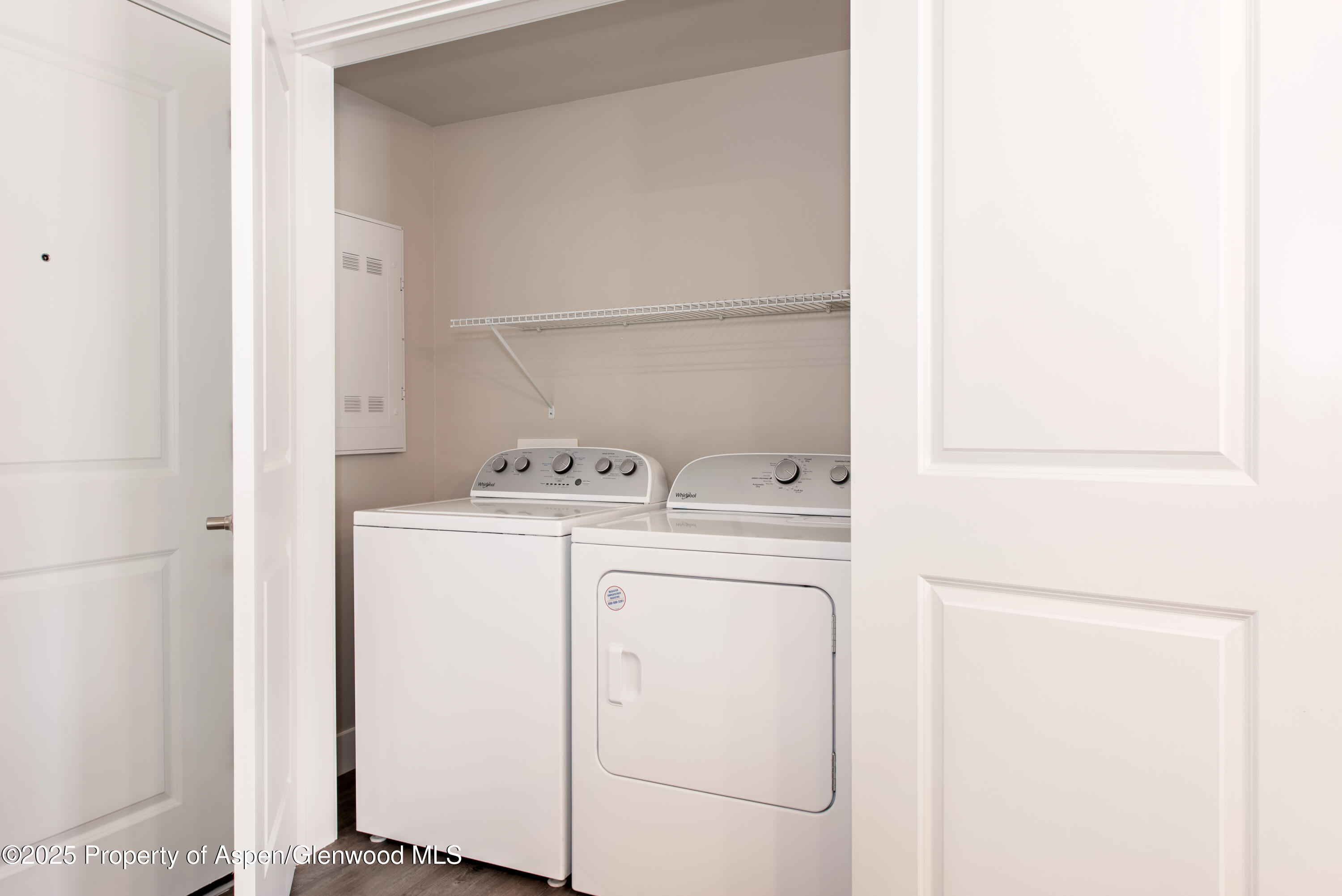 253 Wulfsohn Road, Unit 110 Glenwood Springs, CO 81601 - Photo 26 of 45 a utility room with dryer and washer