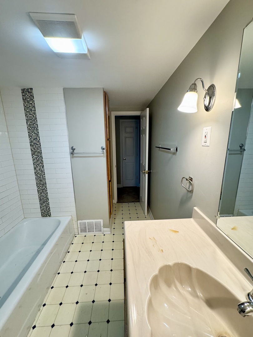 3006 Willardshire Road Joliet, IL 60431 - Photo 15 of 24