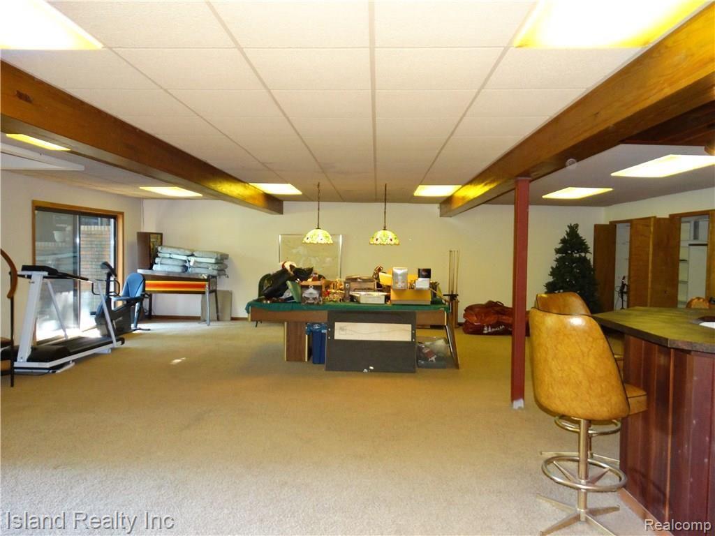 22673 Meridian Road Grosse Ile, MI 48138 - Photo 37 of 48