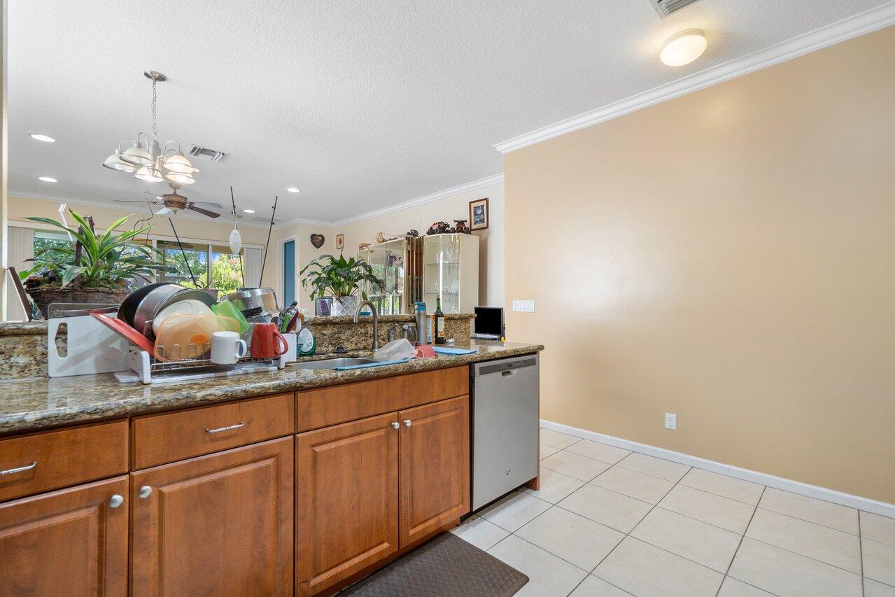 307 Mulberry Grove Road West Palm Beach, FL 33411 - Photo 13 of 24 014-307MulberryGroveRoad-RoyalPalmBeach-