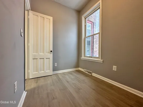 $1,800 | 1 Pawling Avenue, Unit 1, Troy, NY 12180