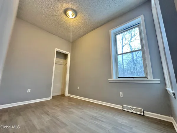 $1,800 | 1 Pawling Avenue, Unit 1, Troy, NY 12180