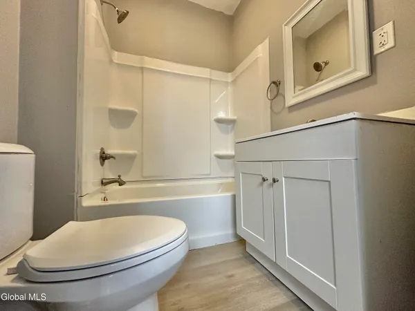 $1,800 | 1 Pawling Avenue, Unit 1, Troy, NY 12180