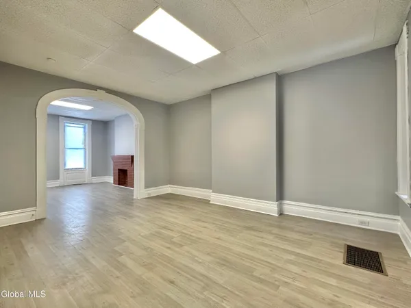 $1,800 | 1 Pawling Avenue, Unit 1, Troy, NY 12180