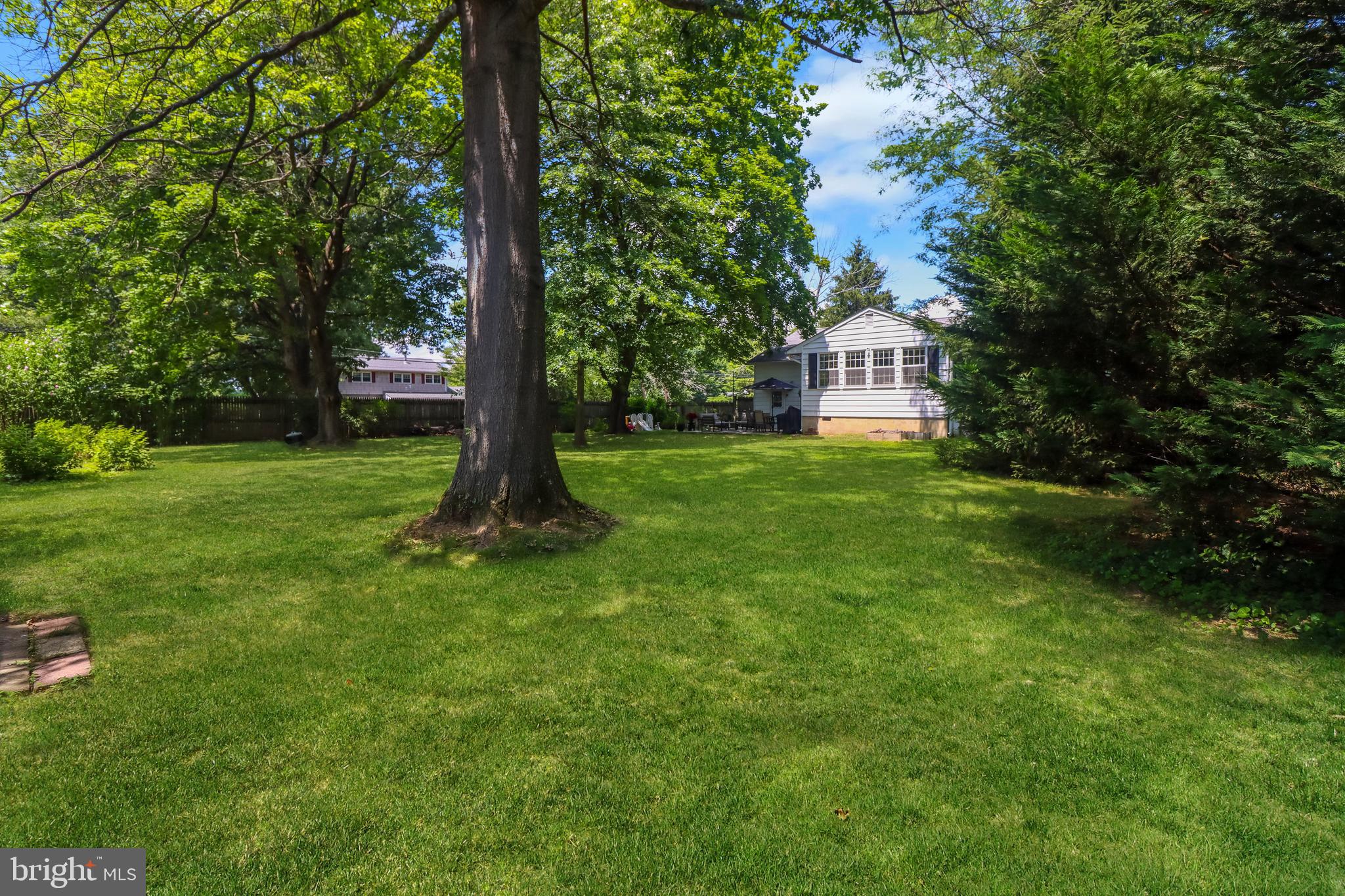 163 Hickory Corner Road Hightstown, NJ 08520 - Photo 7 of 36 Gallery Image 7