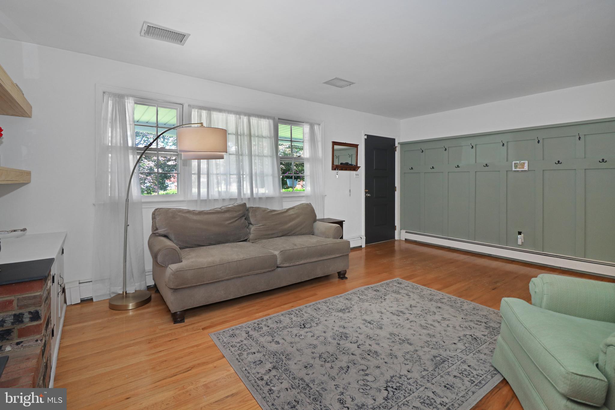 163 Hickory Corner Road Hightstown, NJ 08520 - Photo 8 of 36 Gallery Image 8