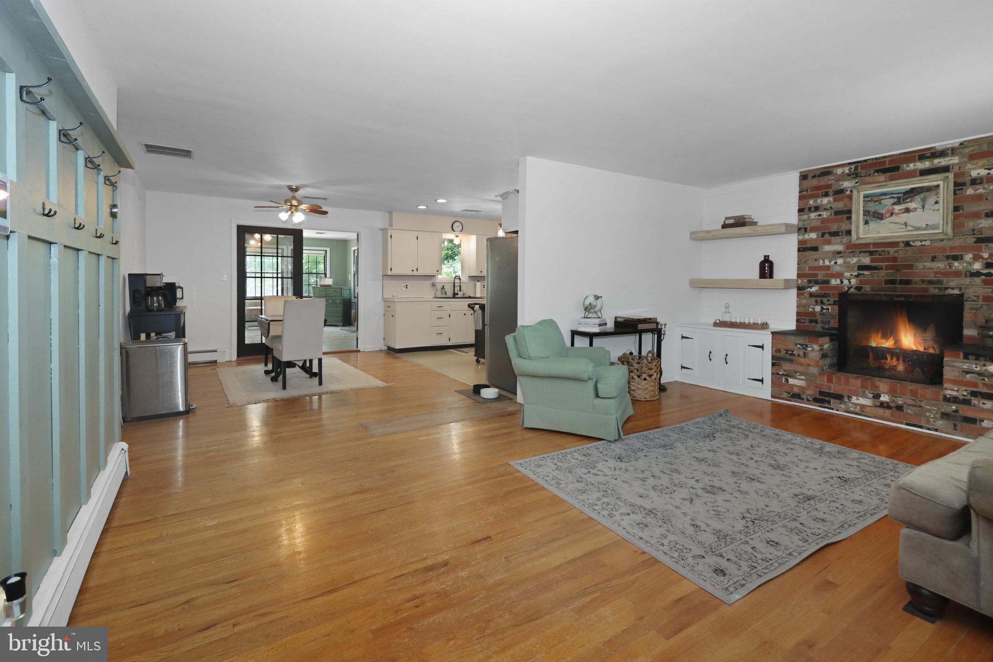 163 Hickory Corner Road Hightstown, NJ 08520 - Photo 10 of 36 Gallery Image 10