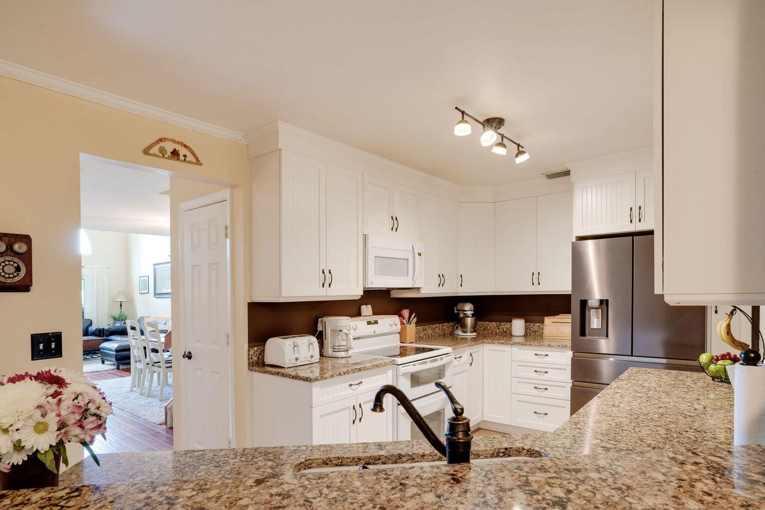 1406 Ocean Dunes Circle Jupiter, FL 33477 - Photo 10 of 37 10