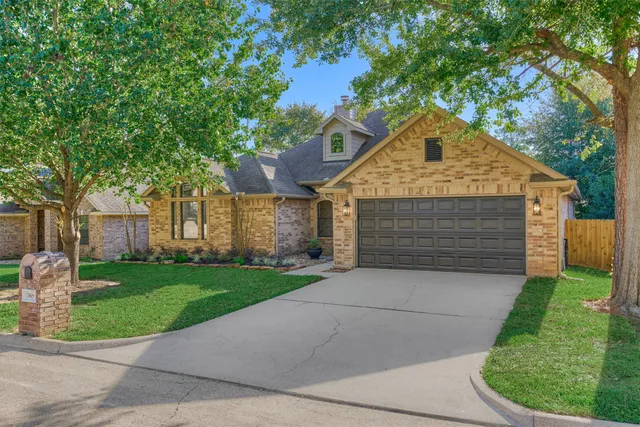$357,500 | 13655 Leafy Arbor, Montgomery, TX 77356