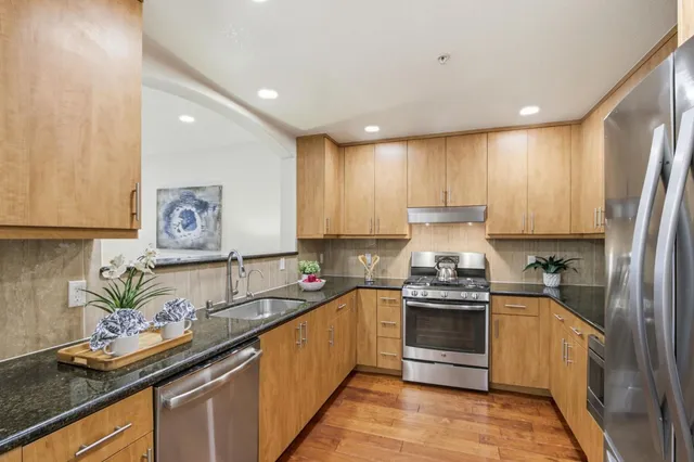 $849,998 | 2585 El Camino Real, Unit 313, Santa Clara, CA 95051