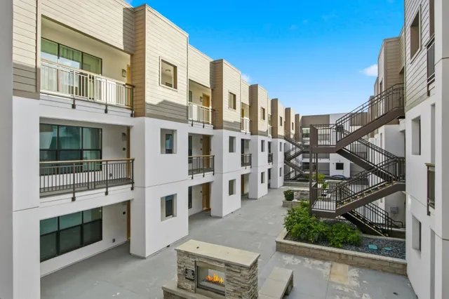 $849,998 | 2585 El Camino Real, Unit 313, Santa Clara, CA 95051