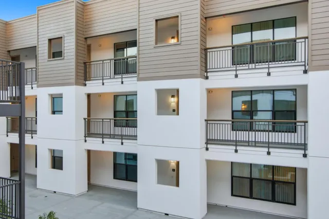 $849,998 | 2585 El Camino Real, Unit 313, Santa Clara, CA 95051