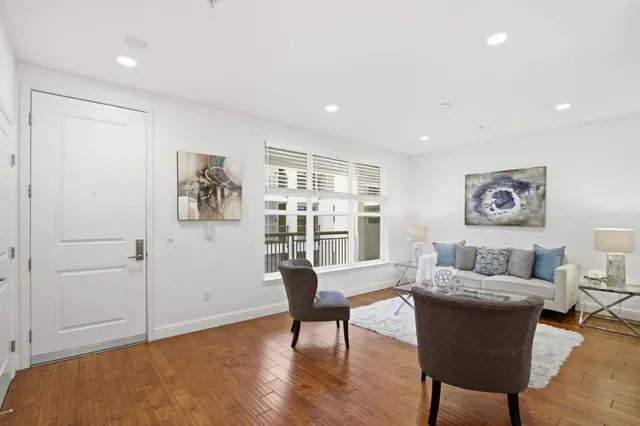 $849,998 | 2585 El Camino Real, Unit 313, Santa Clara, CA 95051