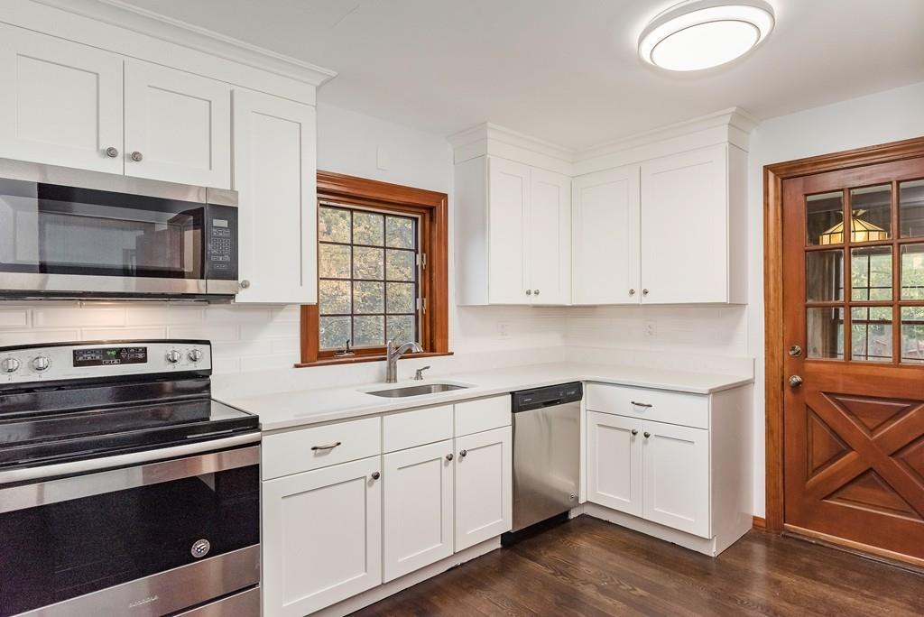 5 Forge Village Road Westford, MA 01886 - Photo 3 of 21 Gallery Image 3