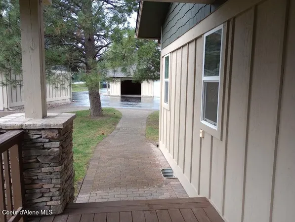 $318,500 | 29 C Chardonnay Drive, Blanchard, ID 83804