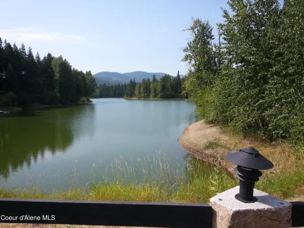 $318,500 | 29 C Chardonnay Drive, Blanchard, ID 83804