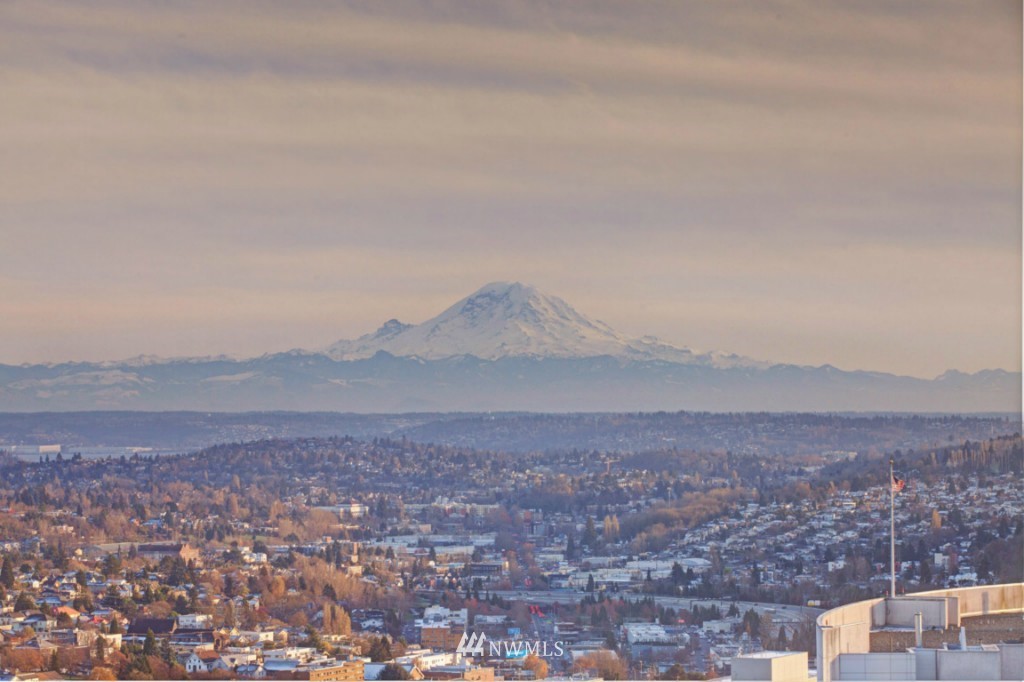 1301 Spring Street, Unit 19J Seattle, WA 98104 - Photo 5 of 23