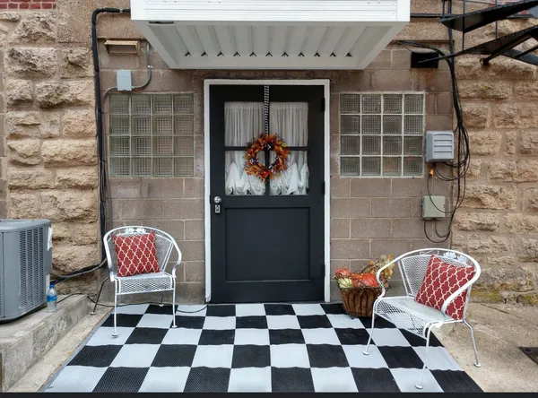 a view of entryway