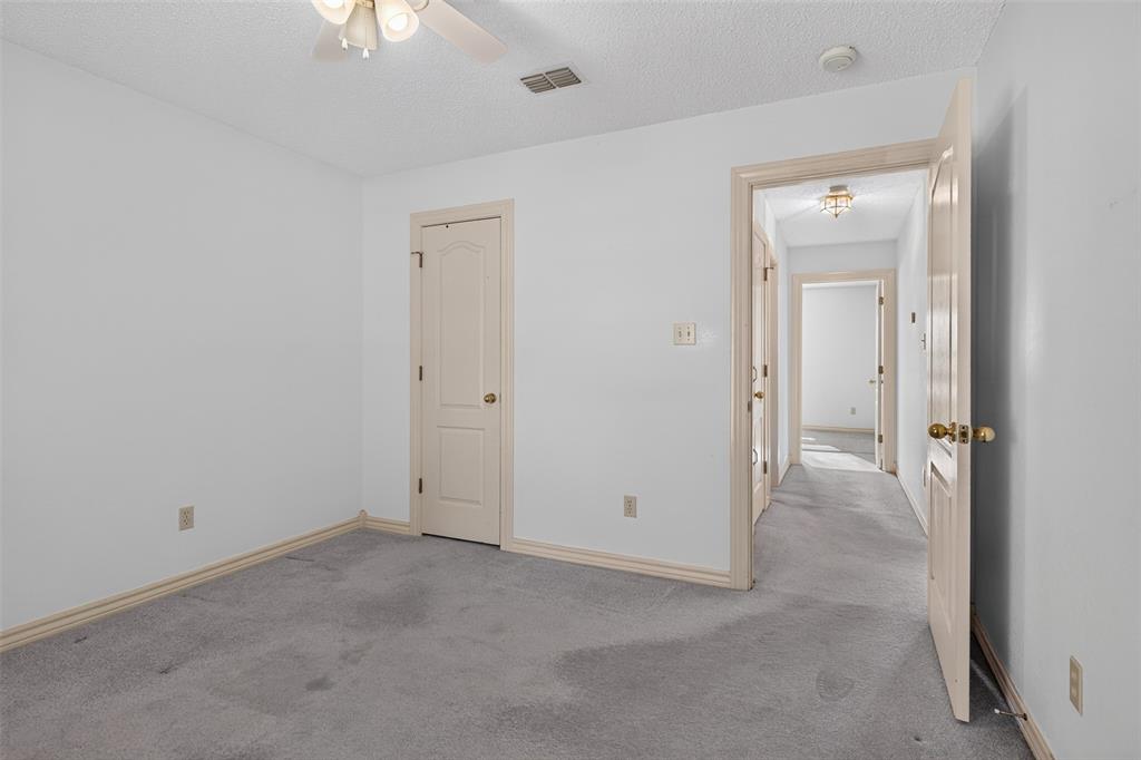304 Edgehill Road Joshua, TX 76058 - Photo 19 of 25 Gallery Image 19