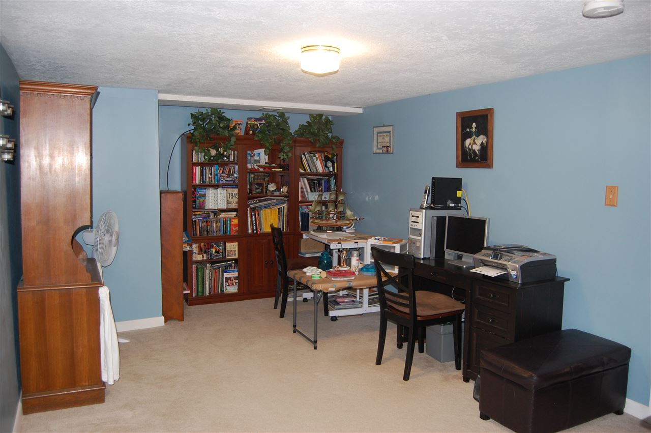 22 Townhouse Road, Unit 22 Allenstown, NH 03275 - Photo 14 of 19 Gallery Image 14