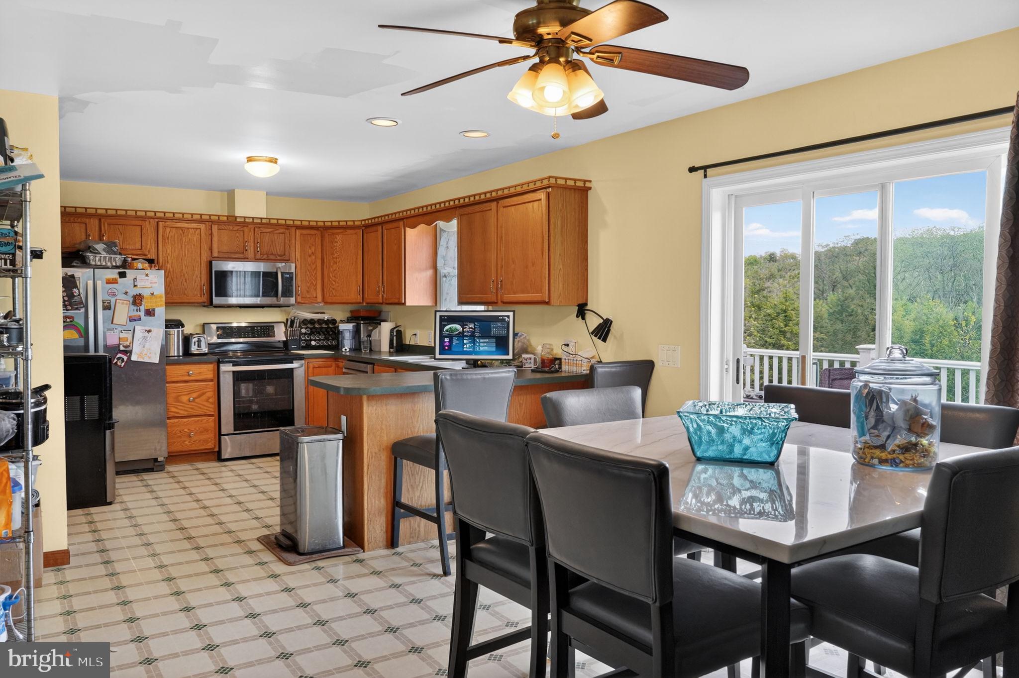 544 Bauer Road Bath, PA 18014 - Photo 10 of 44