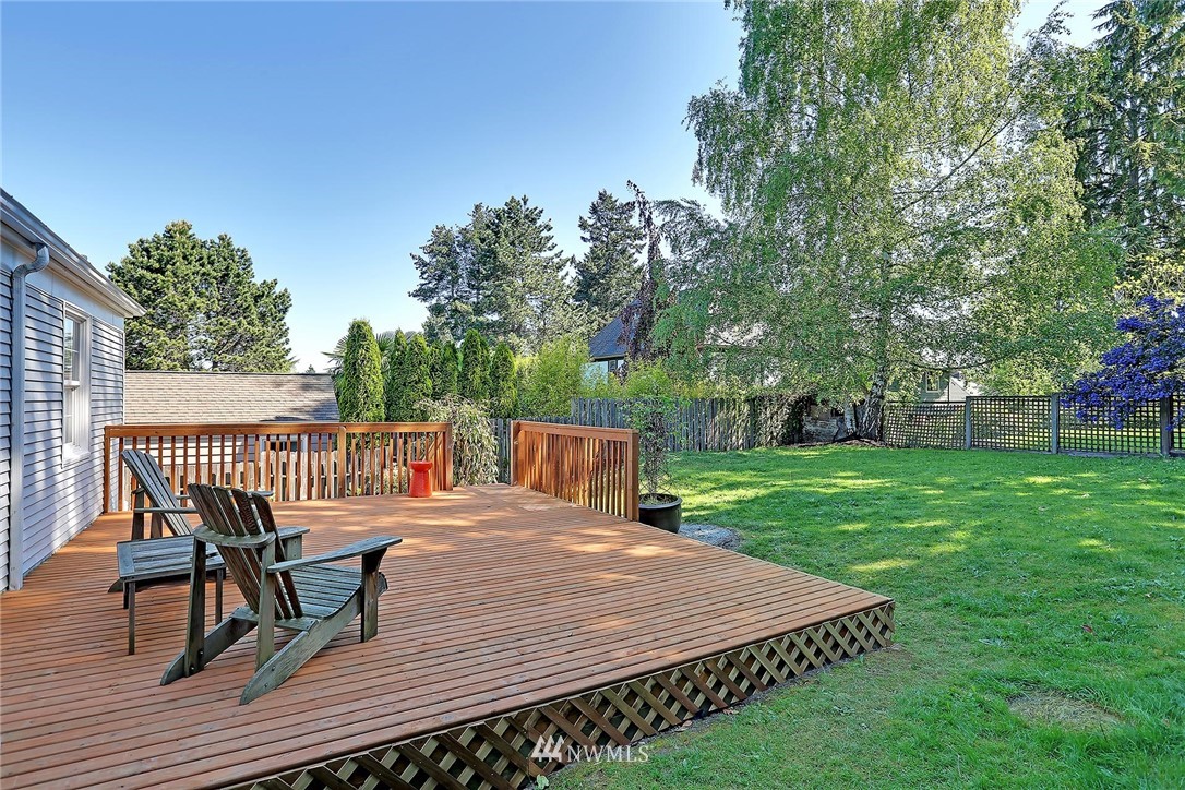 3246 West Viewmont Way West Seattle, WA 98199 - Photo 18 of 22