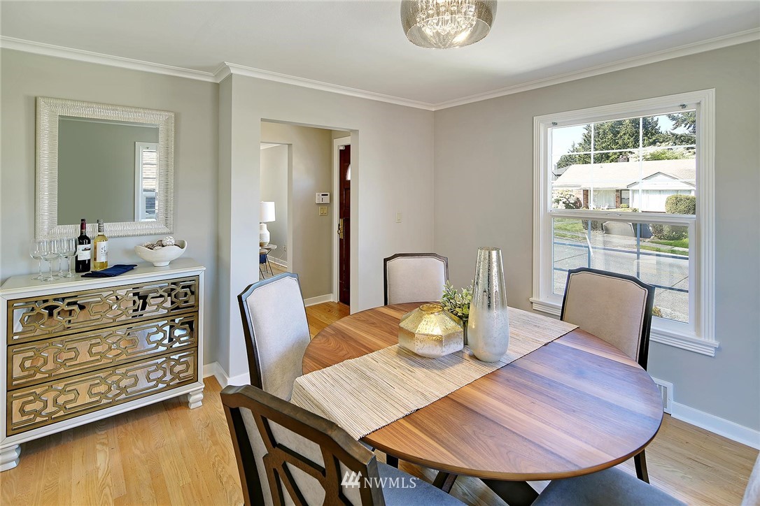 3246 West Viewmont Way West Seattle, WA 98199 - Photo 5 of 22