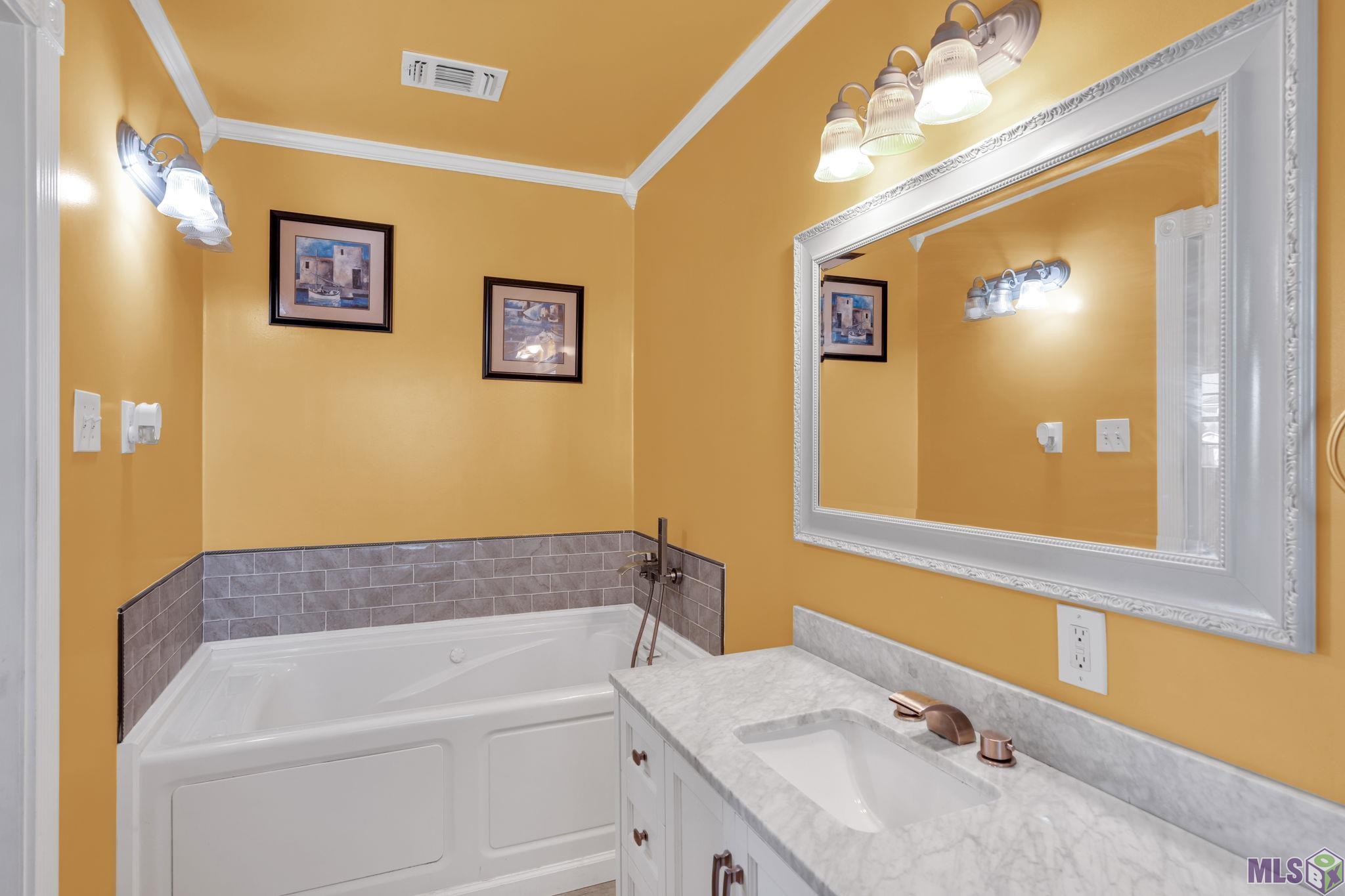 114 4 Point Drive Raceland, LA 70394 - Photo 20 of 36