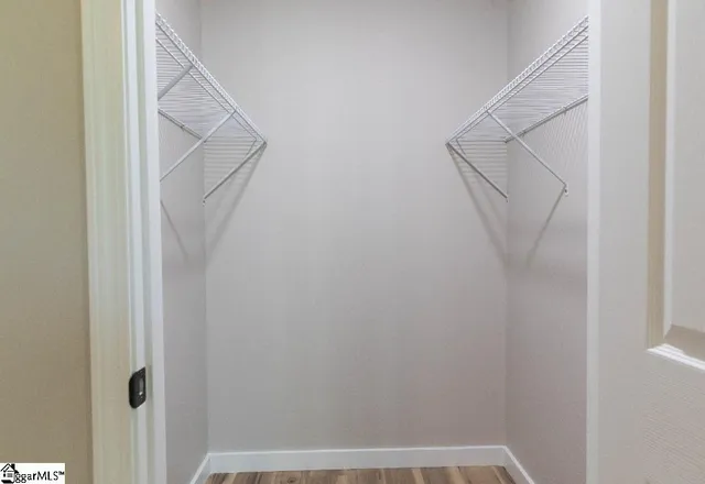 $1,900 | 405 East Hampton Avenue, Spartanburg, SC 29306