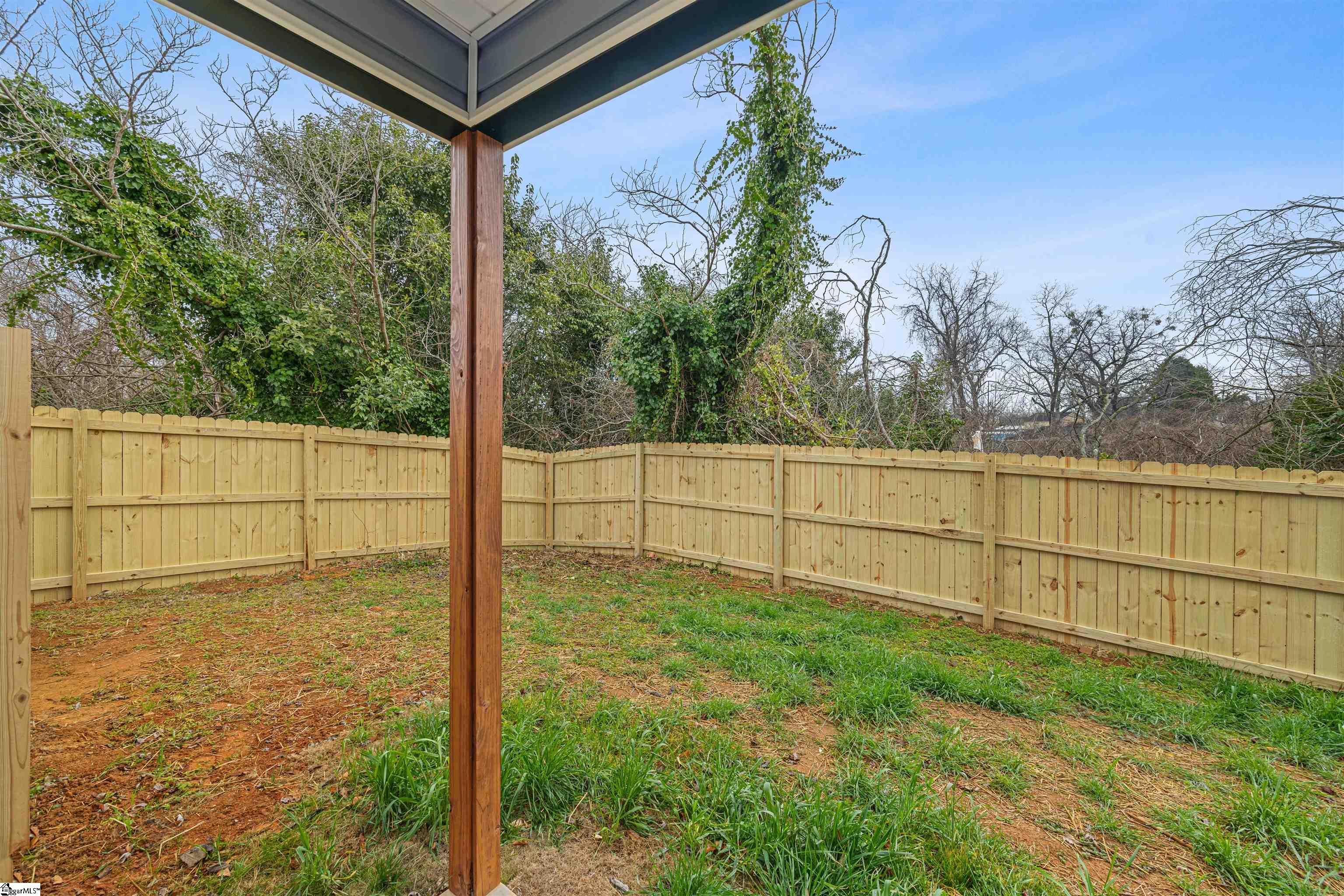 405 East Hampton Avenue Spartanburg, SC 29306 - Photo 25 of 32