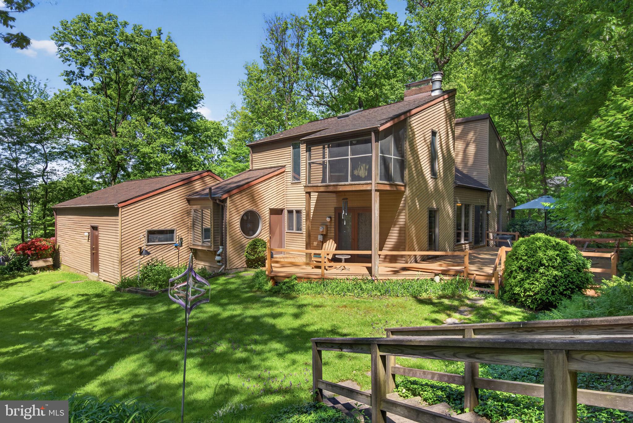 2624 Spring Valley Road Lancaster, PA 17601 - Photo 54 of 71 Side View