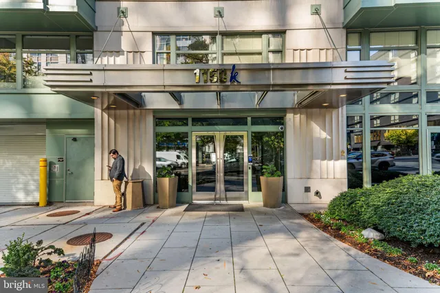 $2,450 | 1150 K Street Northwest, Unit 306, Washington, DC 20005