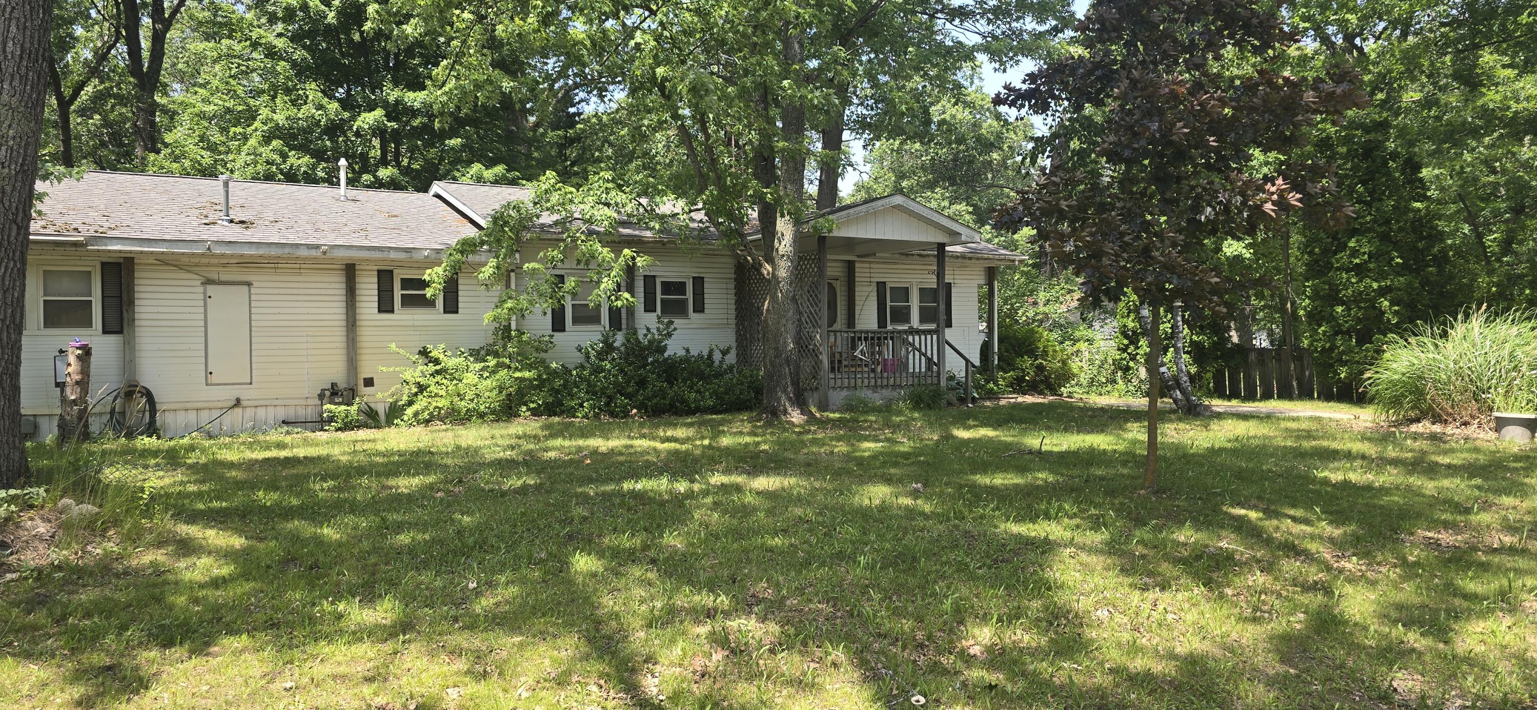 6155 Automobile Road Twin Lake, MI 49457 - Photo 5 of 12 Front of home