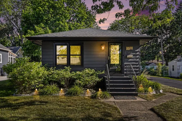 $269,900 | 1414 Margaret Place, St. Joseph, MI 49085