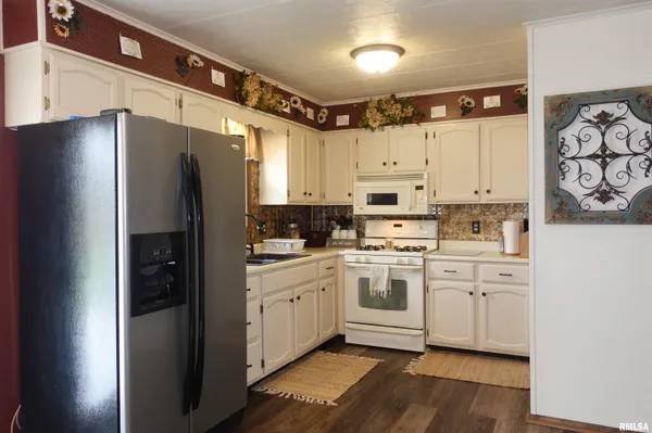 $269,000 | 177 Knox Road 2350 North, Rio, IL 61472