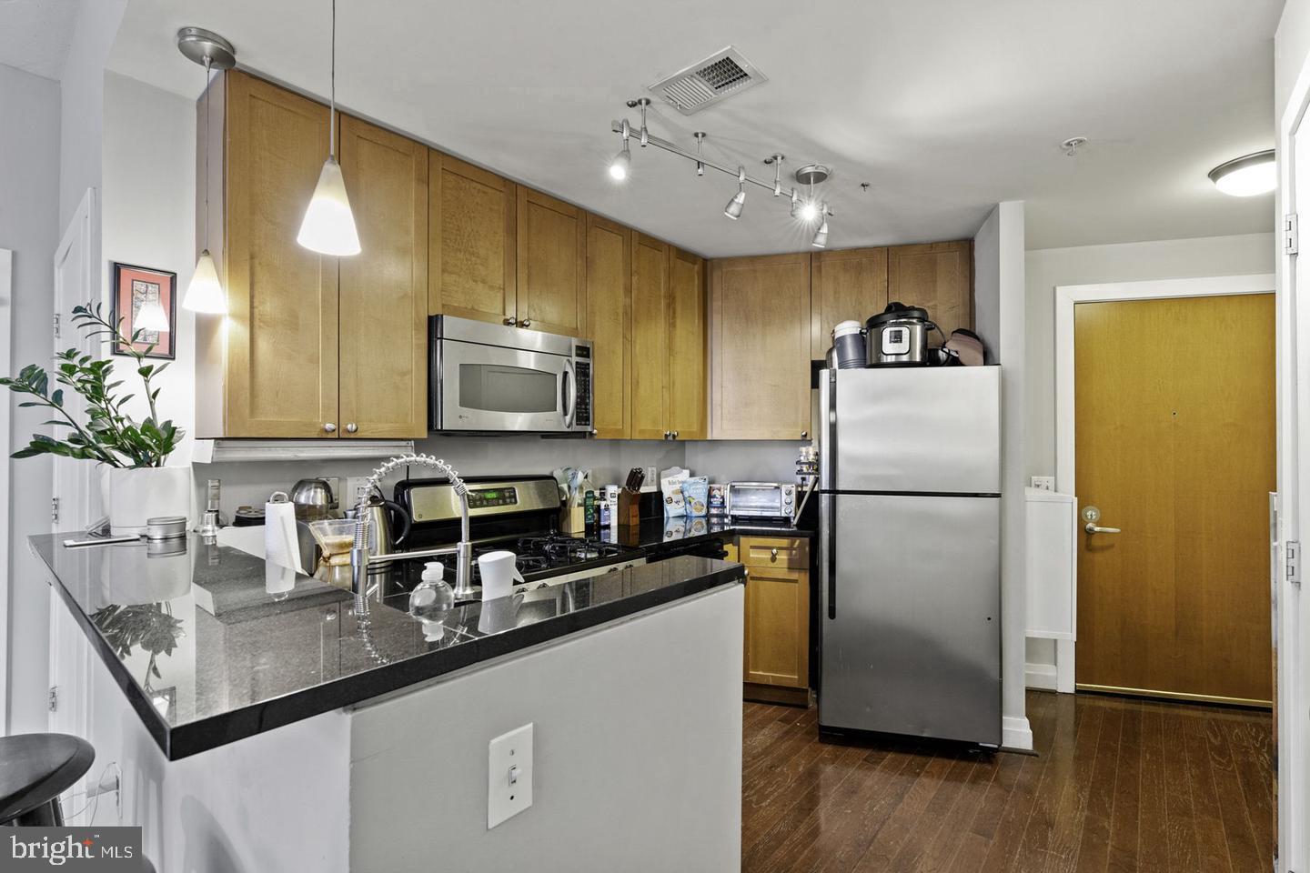 2120 Vermont Avenue Northwest, Unit 222 Washington, DC 20001 - Photo 5 of 21