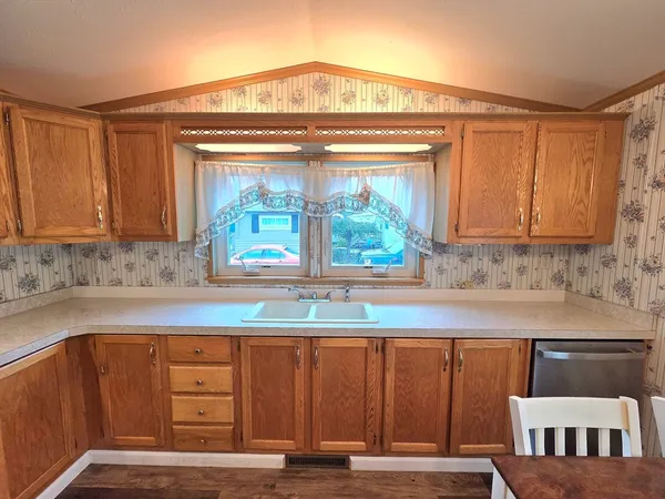 $124,900 | 268 Palmer Road, Unit 27, Monson, MA 01057