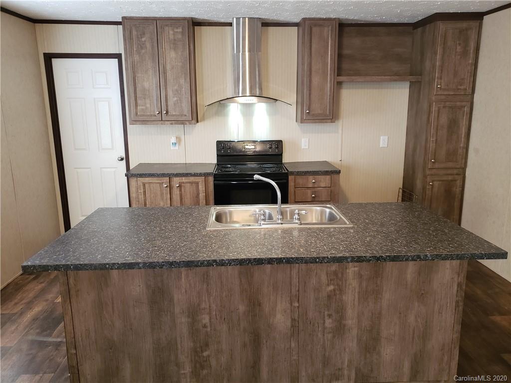 228 Little Hope Road Blacksburg, SC 29702 - Photo 7 of 30 Gallery Image 7