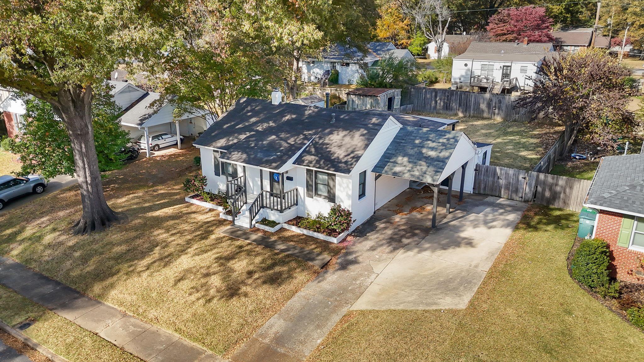 4780 Amboy Road Memphis, TN 38117 - Photo 9 of 32 a view of a house with a yard