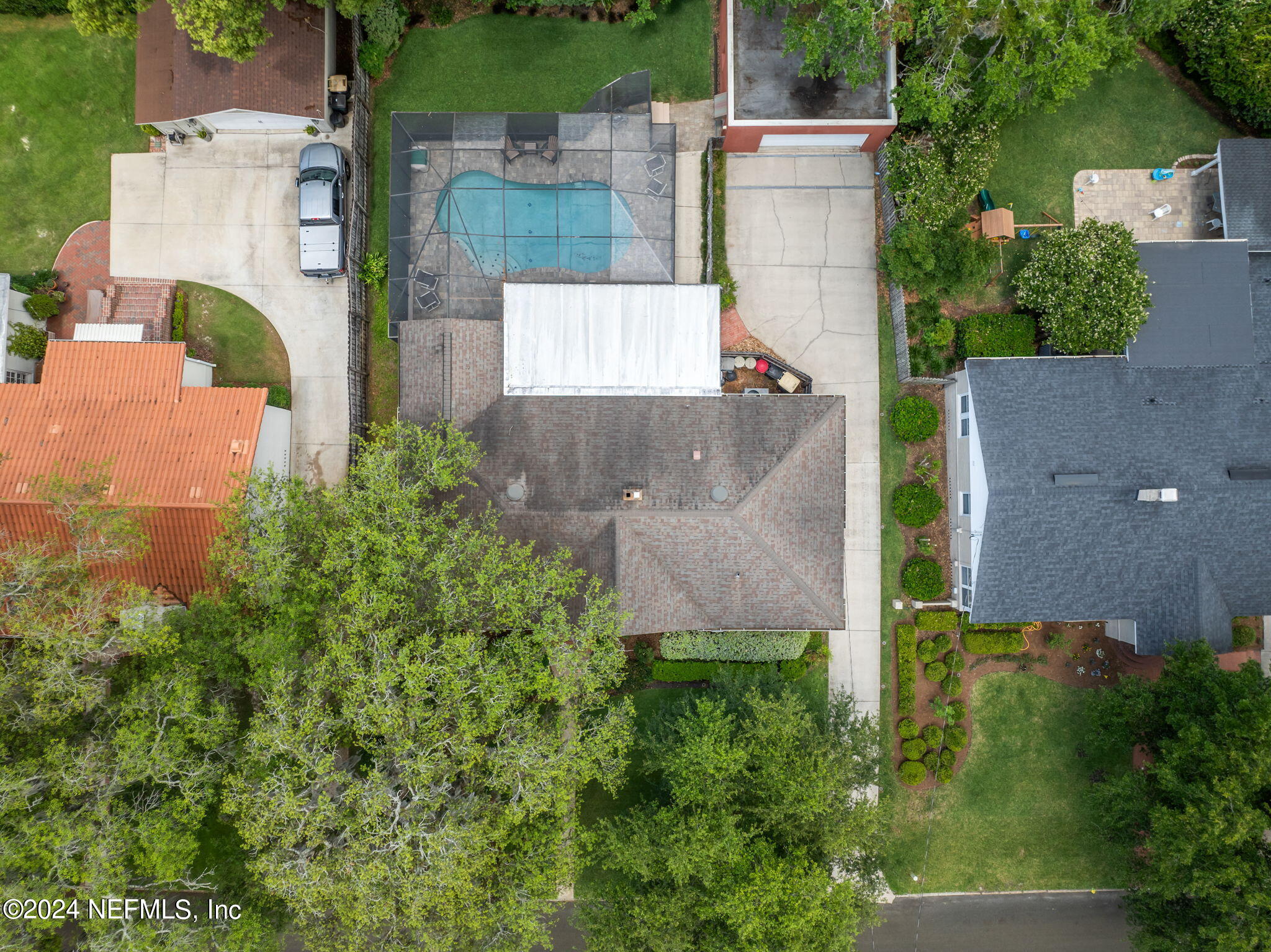 1605 Brookwood Road Jacksonville, FL 32207 - Photo 35 of 40 an aerial view of residential houses with outdoor space and street view