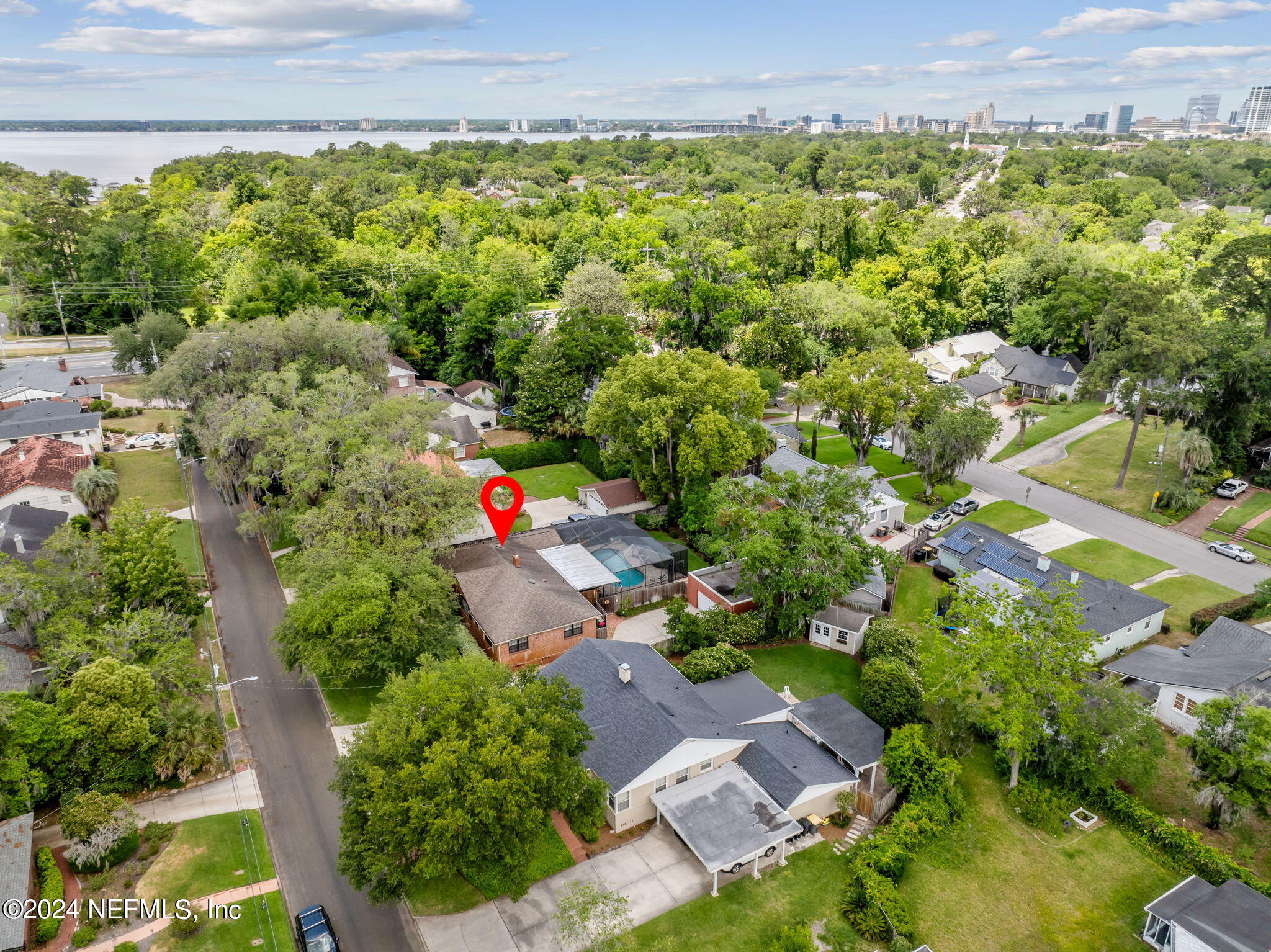 1605 Brookwood Road Jacksonville, FL 32207 - Photo 39 of 40 an aerial view of a house with a yard