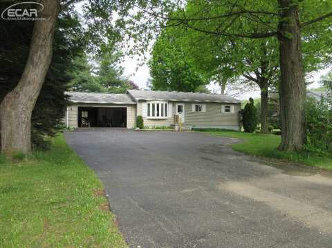 6448 North Bray Road Flint, MI 48505 - Photo 1 of 55 20438834.JPG