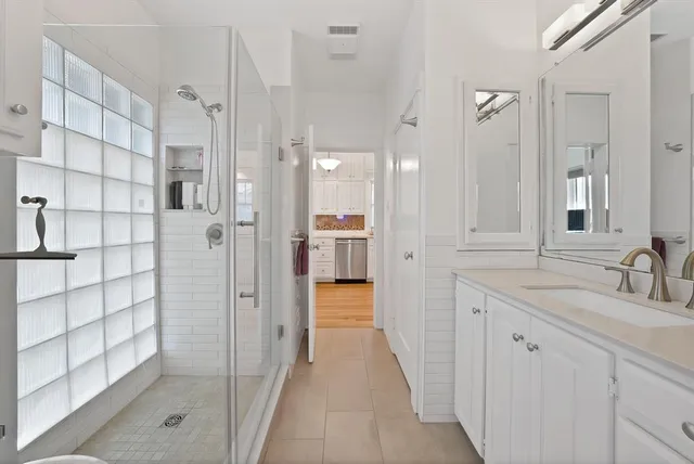 $485,000 | 2333 Irwin Street, Fort Worth, TX 76110