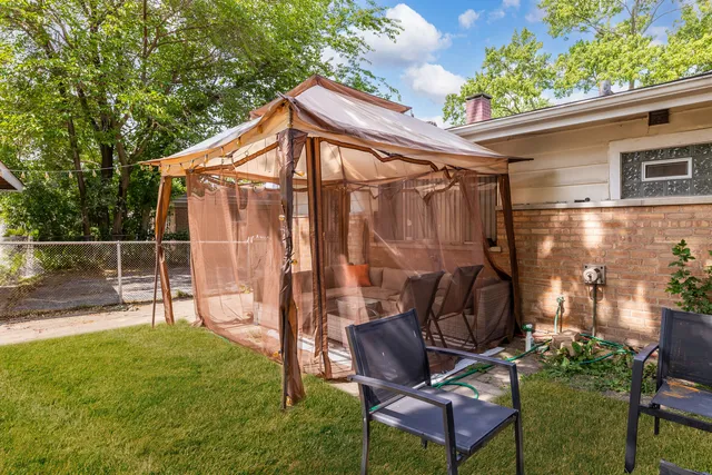 $140,000 | 1517 Freeland Avenue, Calumet City, IL 60409