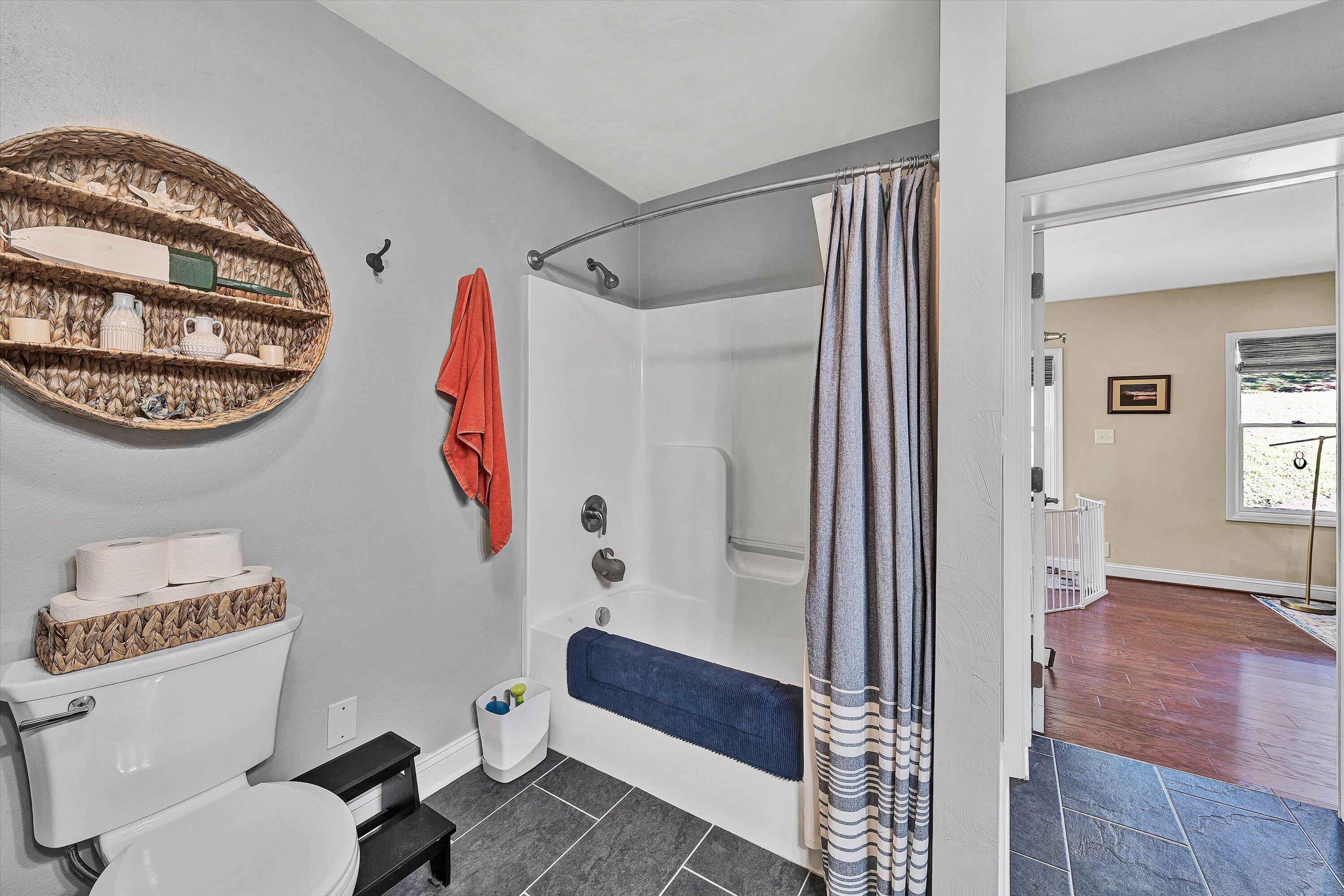 1555 Coopers Cove Road Hardy, VA 24101 - Photo 23 of 49 23-DSC00058