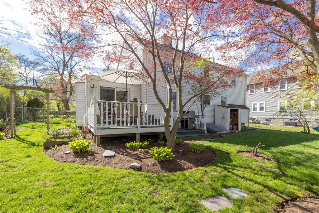 98 Cherry Street Newton, MA 02465 - Photo 18 of 24