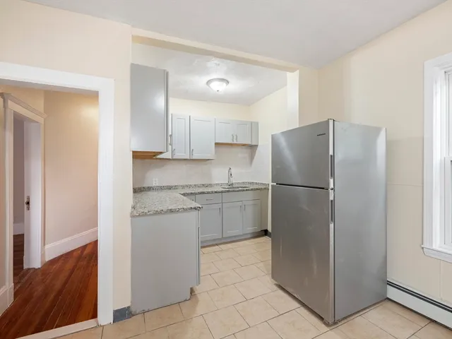 $3,000 | 75 Bellingham Street, Unit 2, Chelsea, MA 02150